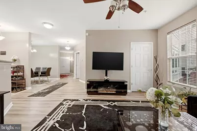 801 S Greenbrier Street #202, Arlington, VA 22204 - Photo 15