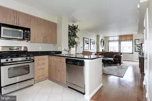 1021 N Garfield St, Arlington, VA 22201 - Photo 5