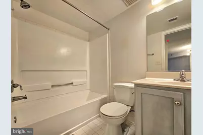 1001 N Vermont Street #604, Arlington, VA 22201 - Photo 15