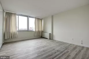 1301 S Arlington Ridge Rd, Arlington, VA 22202 - Photo 17