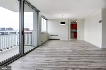 1301 S Arlington Ridge Road #811, Arlington, VA 22202 - Photo 5