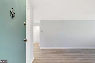 3008 S Abingdon St, Arlington, VA 22206 - Photo 3