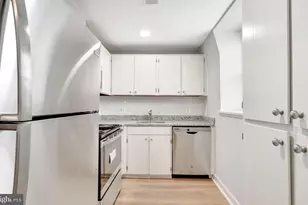 3008 S Abingdon St, Arlington, VA 22206 - Photo 9