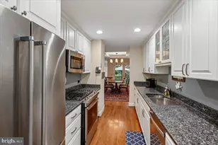 2467 N Wakefield Ct, Arlington, VA 22207 - Photo 11