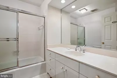 2467 N Wakefield Court, Arlington, VA 22207 - Photo 37
