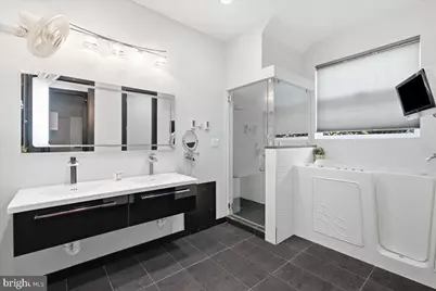 900 20th Street S, Arlington, VA 22202 - Photo 21