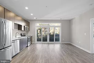 989 S Buchanan Street S, Arlington, VA 22204 - Photo 11
