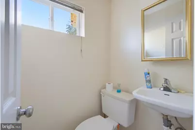2407 S Shirlington, Arlington, VA 22206 - Photo 15