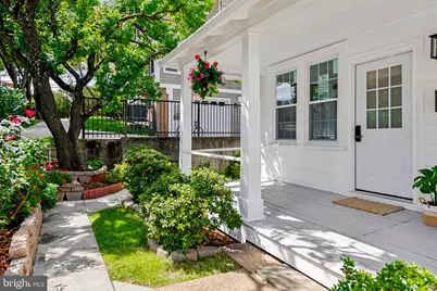 2122 N Thomas Street, Arlington, VA 22207 - Photo 3