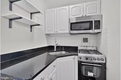 1111 Arlington Boulevard #913, Arlington, VA 22209 - Photo 1