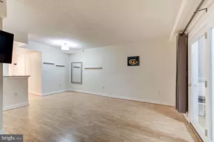 1050 N Taylor St, Arlington, VA 22201 - Photo 5