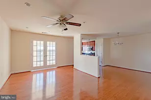 4141 S Four Mile Run Dr, Arlington, VA 22204 - Photo 9