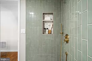 2108 S Dinwiddie Street S, Arlington, VA 22206 - Photo 17