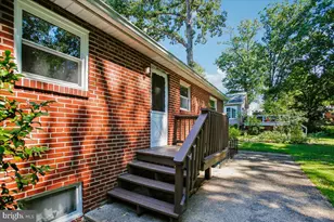 6816 29th St N, Arlington, VA 22213 - Photo 3