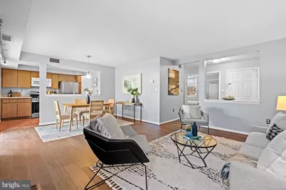 4525 28th Road S #D, Arlington, VA 22206 - Photo 3