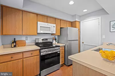 4525 28th Road S #D, Arlington, VA 22206 - Photo 9