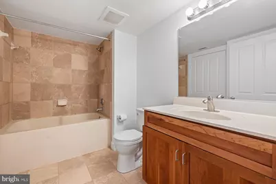 1205 N Garfield Street #911, Arlington, VA 22201 - Photo 9