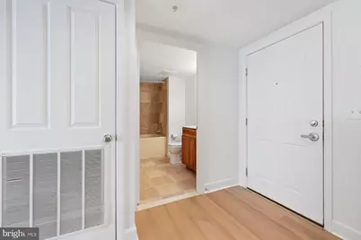 1205 N Garfield Street #911, Arlington, VA 22201 - Photo 7