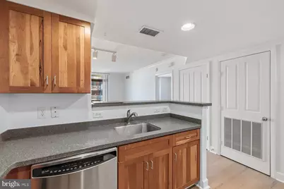 1205 N Garfield Street #911, Arlington, VA 22201 - Photo 17