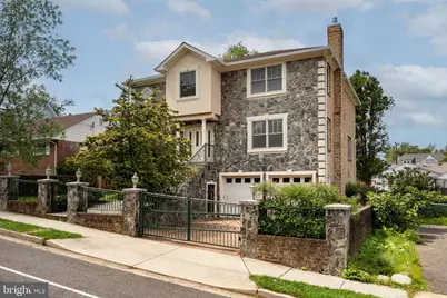 2138 Patrick Henry Drive, Arlington, VA 22205 - Photo 3