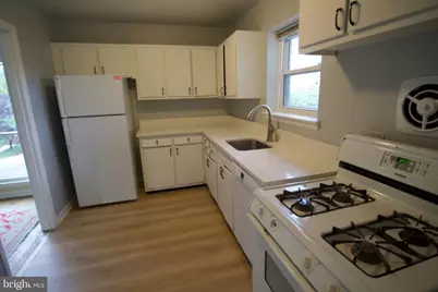 922 19th Street S #B2, Arlington, VA 22202 - Photo 9
