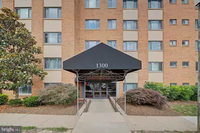 1300 Arlington Ridge #708, Arlington, VA 22202 - Photo 3