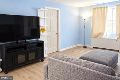 750 S Dickerson Street #103, Arlington, VA 22204 - Photo 3