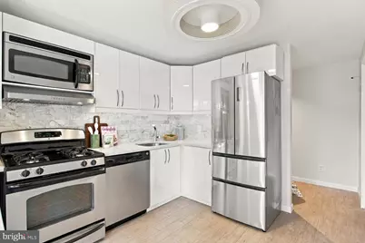 1510 12th Street N #303, Arlington, VA 22209 - Photo 9