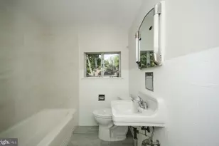 1421 21st St S, Arlington, VA 22202 - Photo 17