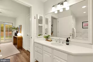 6916 Fairfax Dr, Arlington, VA 22213 - Photo 11