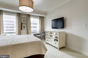 1111 19th St N, Arlington, VA 22209 - Photo 17