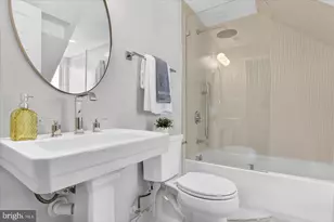 1607 N Glebe Rd, Arlington, VA 22207 - Photo 27