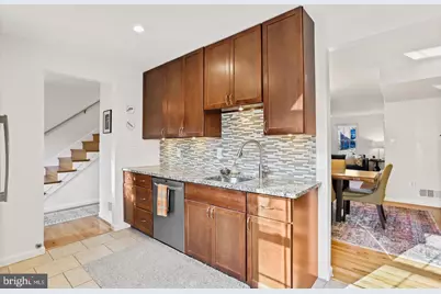 16 S Abingdon Street, Arlington, VA 22204 - Photo 9