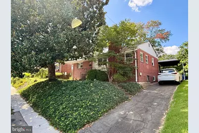 2016 N Woodstock Street, Arlington, VA 22207 - Photo 3