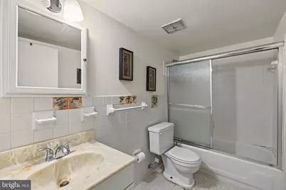 5049 7th Road S #302, Arlington, VA 22204 - Photo 13