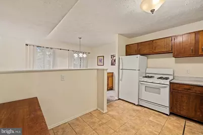 5049 7th Road S #302, Arlington, VA 22204 - Photo 11