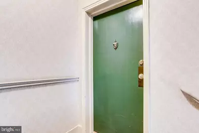 4906 S 30th Street S #B2, Arlington, VA 22206 - Photo 5