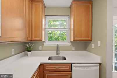 4630 28th Road S #B, Arlington, VA 22206 - Photo 11