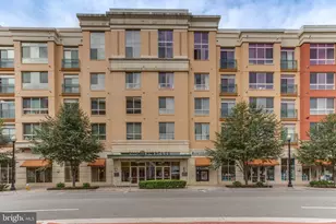 2200 N Westmoreland St, Arlington, VA 22213 - Photo 1