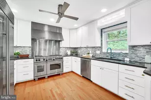 5054 37th St N, Arlington, VA 22207 - Photo 11