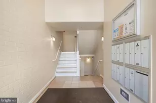 4061 S Four Mile Run Dr, Arlington, VA 22204 - Photo 7