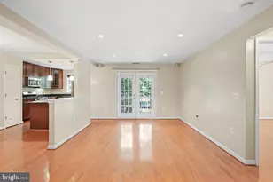 4061 S Four Mile Run Dr, Arlington, VA 22204 - Photo 25