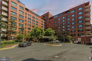1021 Arlington Blvd, Arlington, VA 22209 - Photo 19