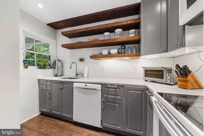 2923C S Woodley Street #1, Arlington, VA 22206 - Photo 3