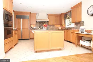 1201 N Nash St, Arlington, VA 22209 - Photo 3