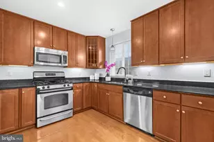 4165 S Four Mile Run Dr, Arlington, VA 22204 - Photo 23