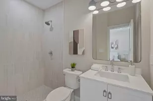 5709 5th St S, Arlington, VA 22204 - Photo 41