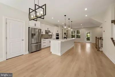 1021 S Taylor Court, Arlington, VA 22204 - Photo 1