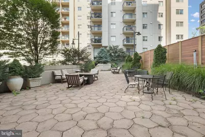 1211 S Eads Street #405, Arlington, VA 22202 - Photo 33