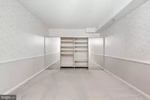 1211 S Eads St, Arlington, VA 22202 - Photo 5